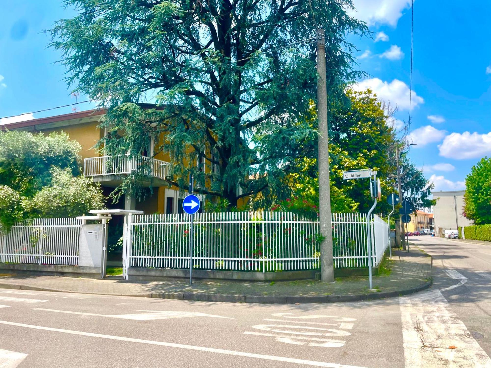 Appartamento Tra Monza E Milano Muggio Ngoại thất bức ảnh